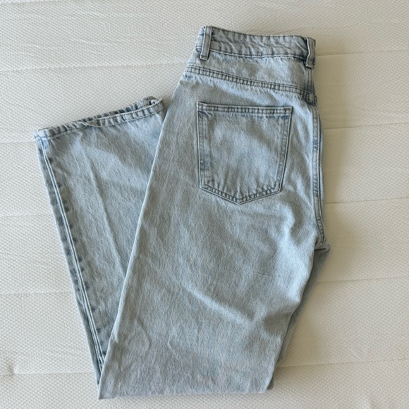 LIGHT WASH ZARA DENIM - Picture 2 of 4
